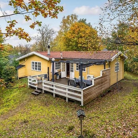 3 Bedroom Cozy Home In Børkop Kültér fotó
